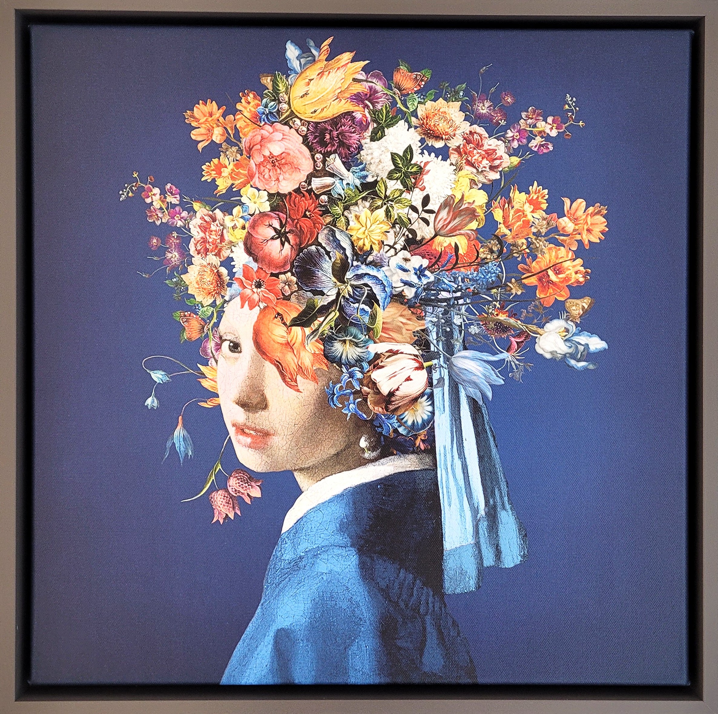 Marja van den Hurk: Pretty in blue