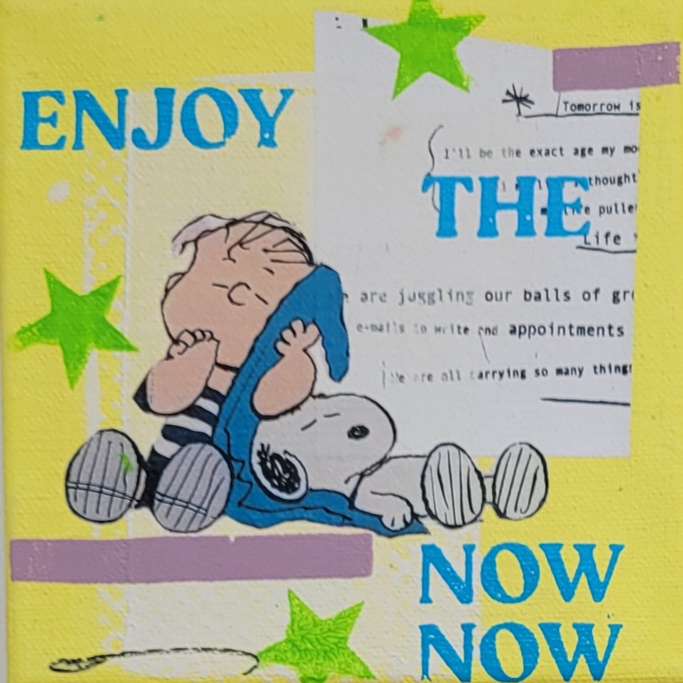 Little Icon von Anna Flores:  Snoopy (Die Peanuts) - Enjoy the now now