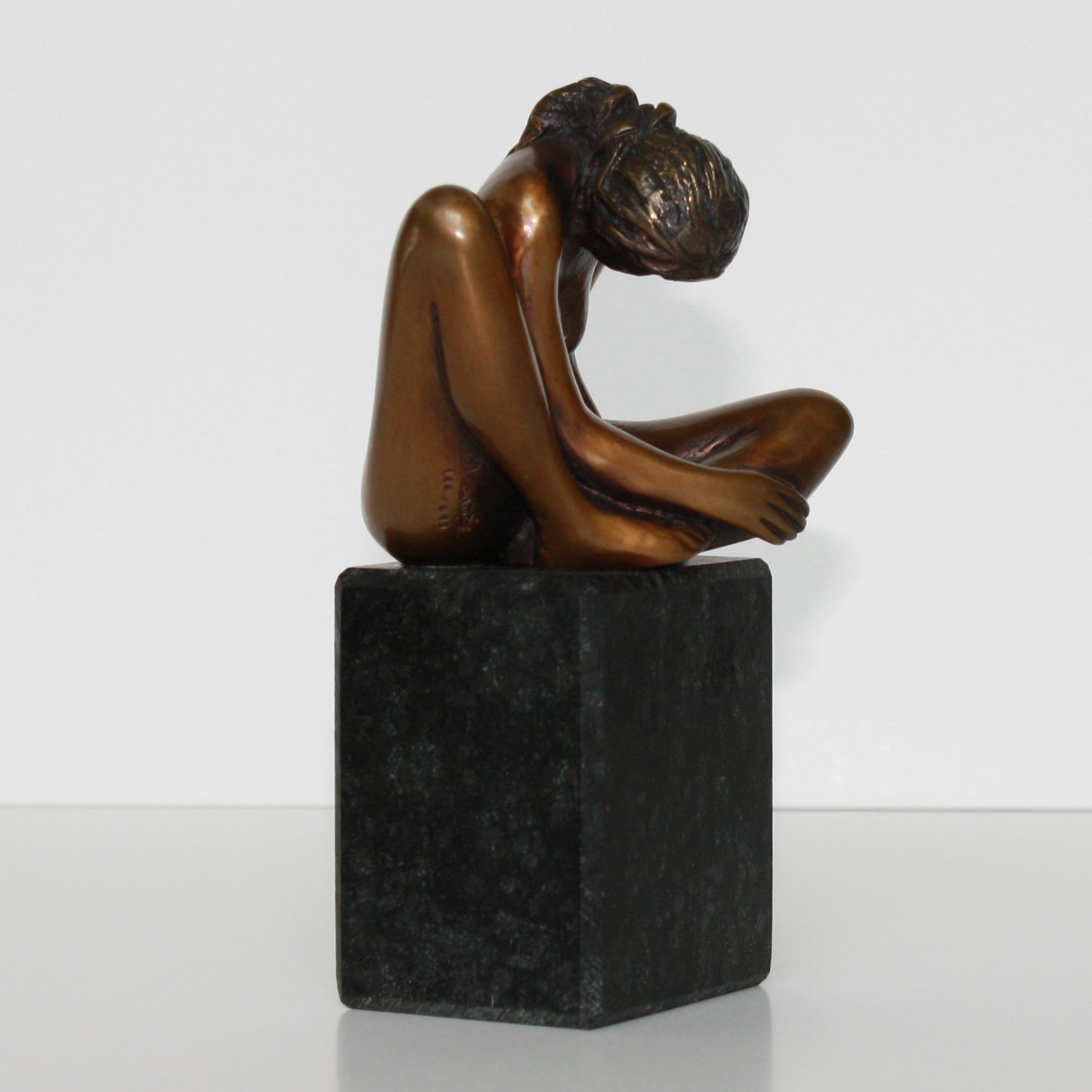 Bronze Skulptur von Bruno Bruni, weiblicher Akt, Seitenansicht