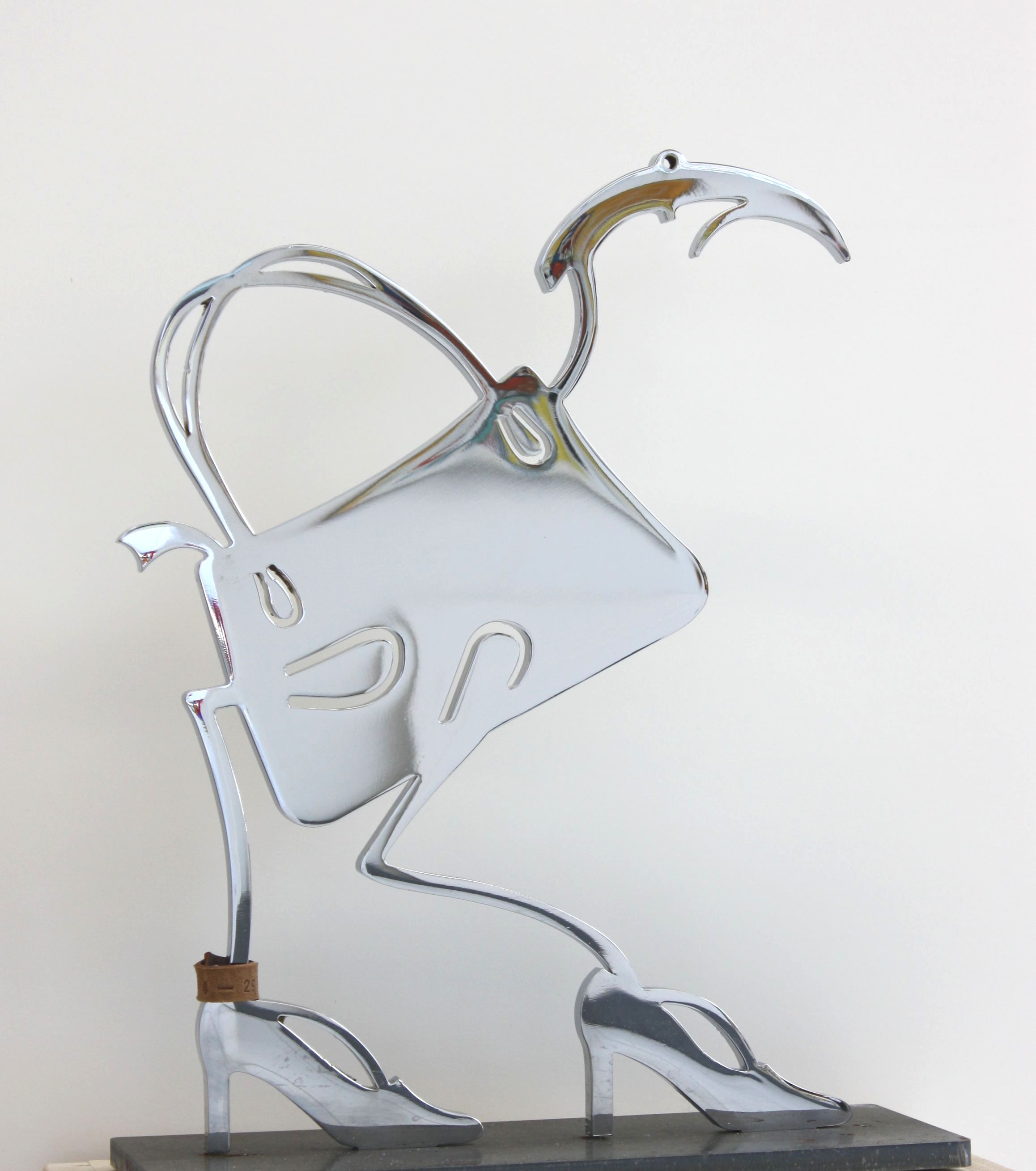 Shadows-2011 Shadow (chrom) Skulptur von Georg Wittwer